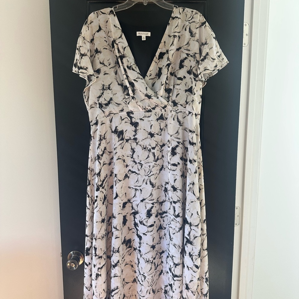 Prologue Black and White Maxi Dress